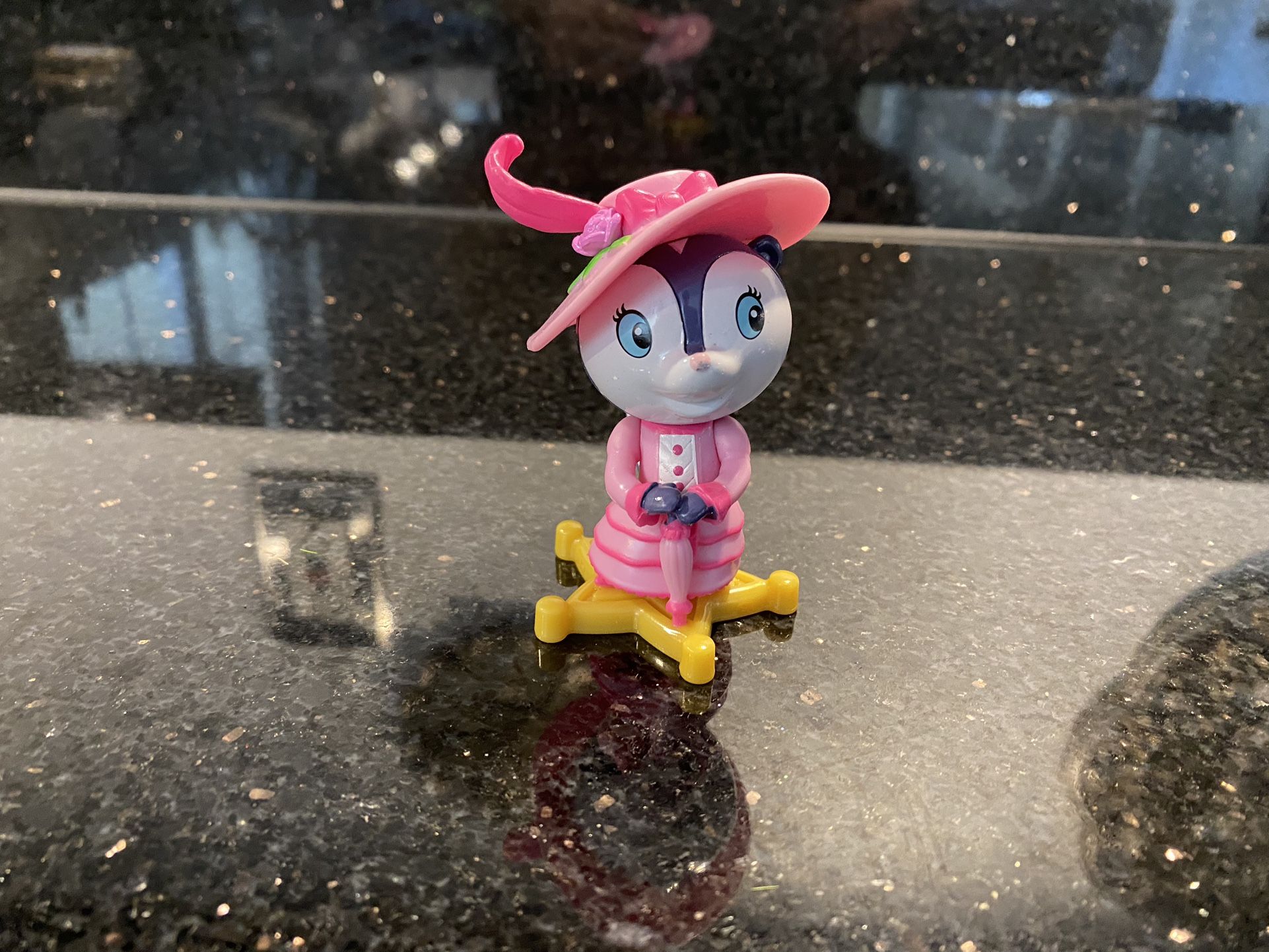 Disney Sheriff Callie's Wild West, Nice & Friendly Priscilla Skunk Loose Figure
