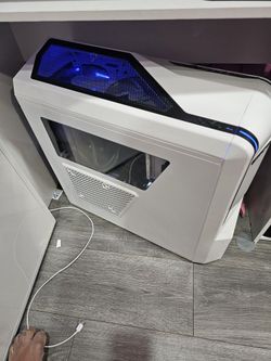 Ibuypower GAMING PC Rtx 1080 I7-4820K 2TB SSD 32GB DDR3