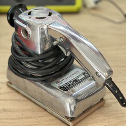 ROCKWELL MODEL 106B FINISHING SANDER HEAVY DUTY ELECTRIC HAND SANDER. VINTAGE ROCKWELL MODEL 106B