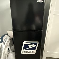 Medium Sized Fridge/Throw Offers 