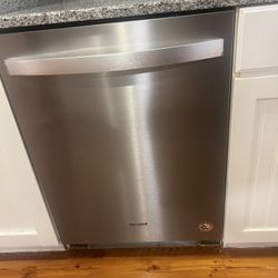 Wirlpool Dishwasher 