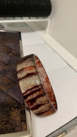 Glitter tiger bracelet