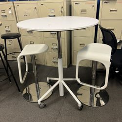 Adjustable height table