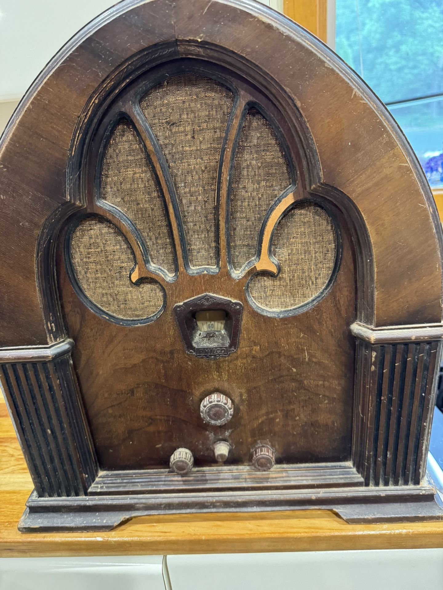 Philco Model 90 Cathedral radio