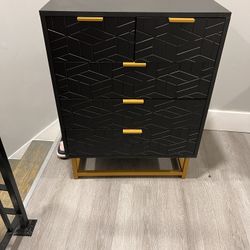 Three Dresser Set