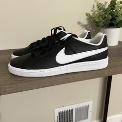 Nike Court Royale size 10 brand new