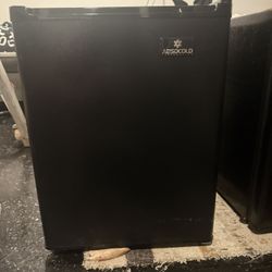 Mini Fridge 