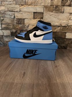 Jordan 1 high UNC (mint condition) selling $120