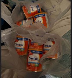 Similac sensitive 7 cans gor$100