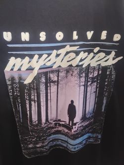 Unsolved Mysteries | L, XL