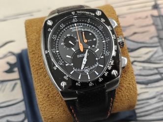 SEIKO Sportura Kinetic Chronograph "Alien Head" RARE LEATHER BAND VERSION