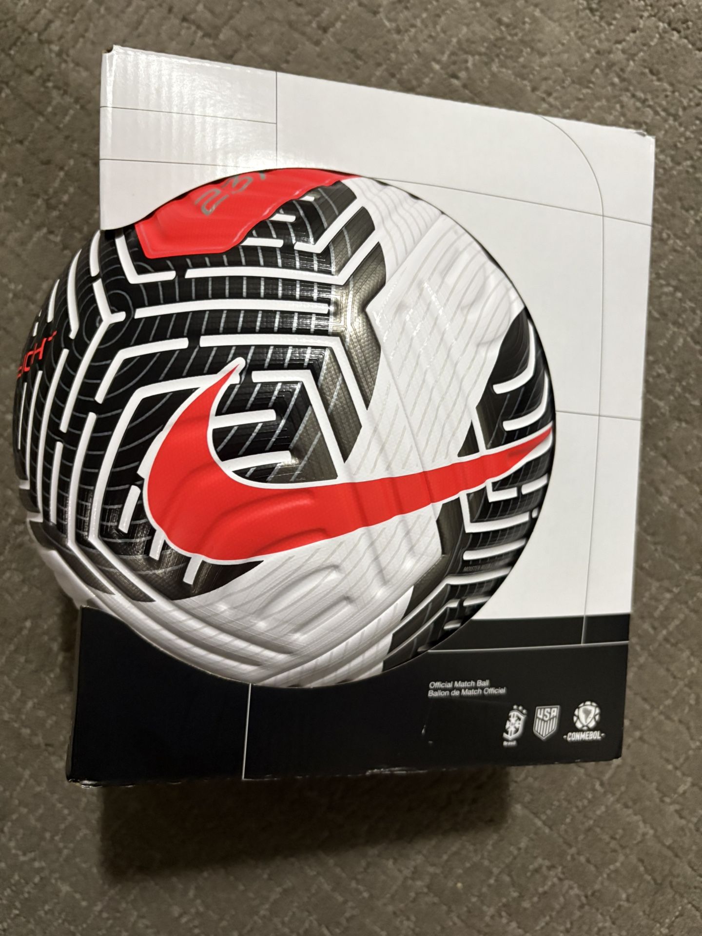 Brand New Nike Flight Pro Soccer Ball Size 5