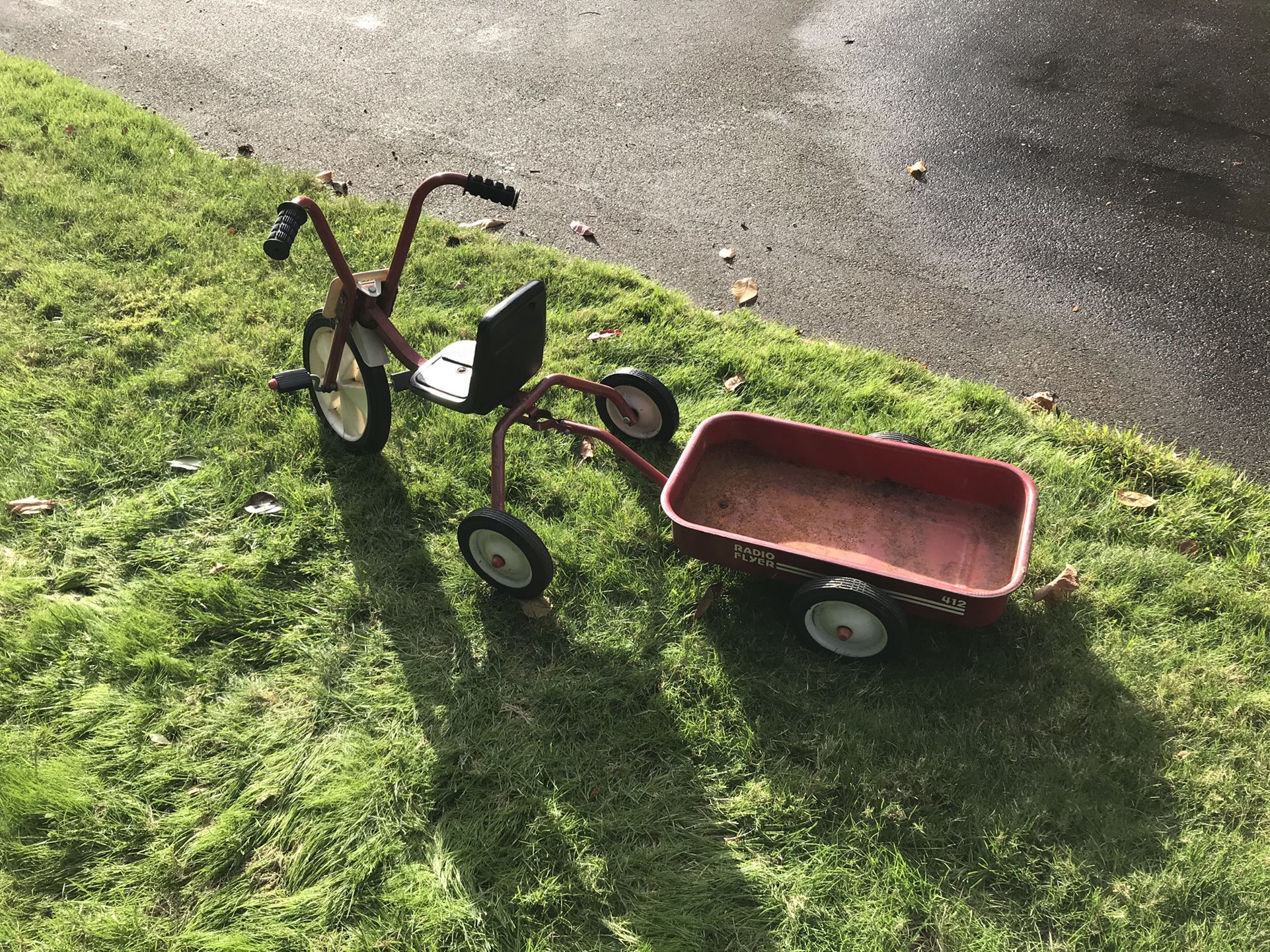 Radio flyer tricycle and wagon