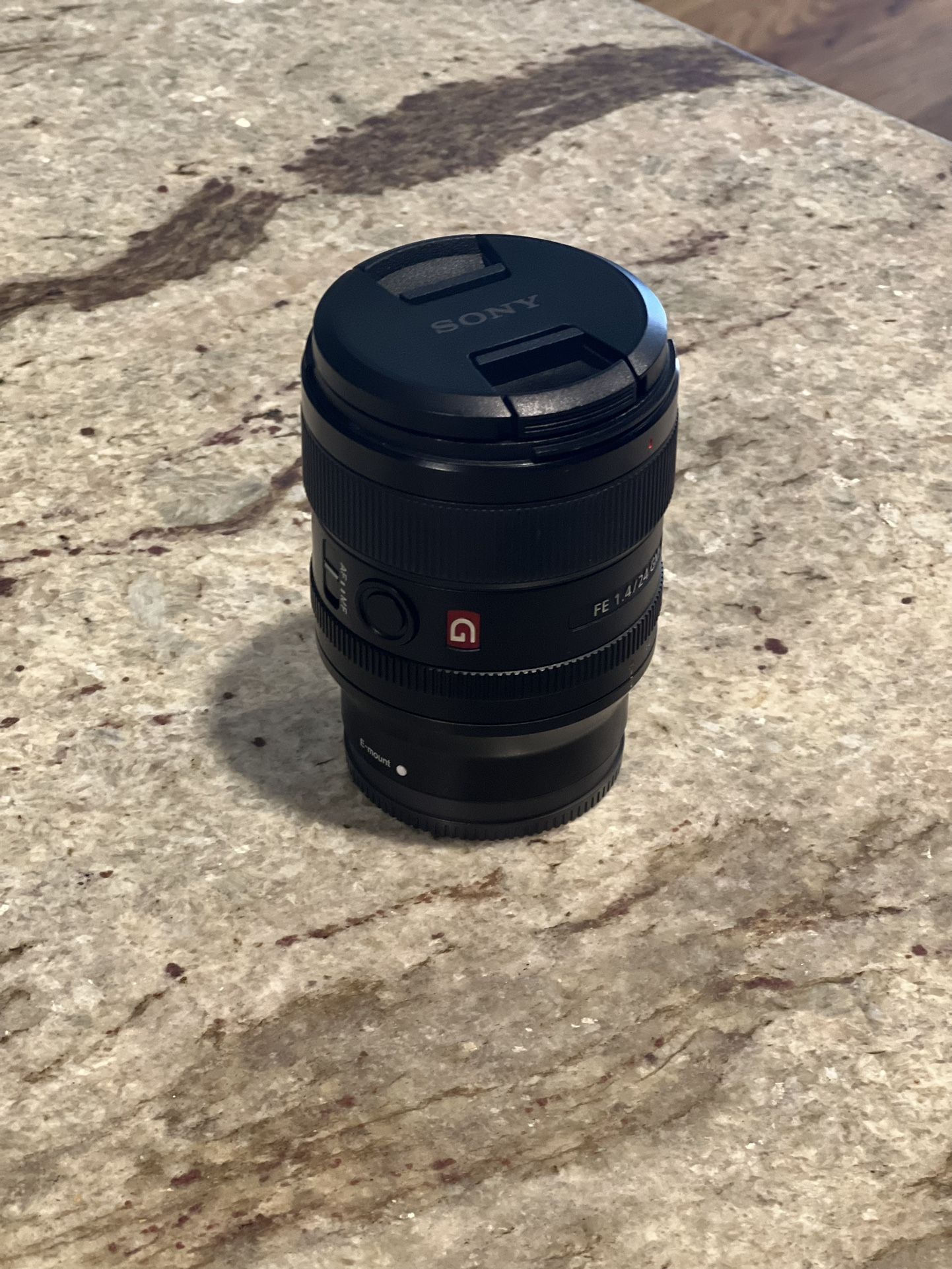 Sony 24mm 1.4 G Master Lens