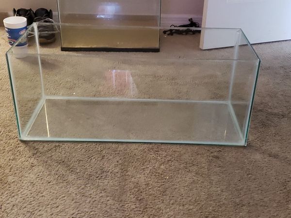 20 gallon long rimless aquarium for 30 dollars for Sale in Bonita ...