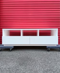 CB2 Chill High-Gloss White Media TV Console 60”⚡️