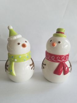 Snowman salt and pepper shaker set