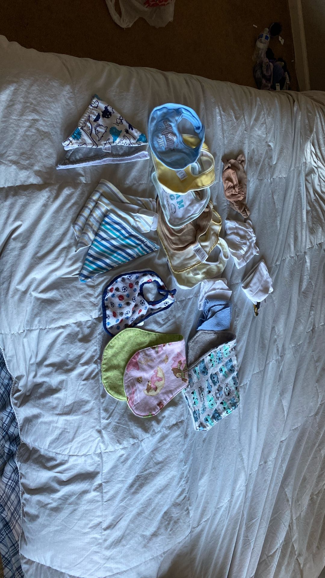 Babes, Burping Cloth