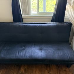 Black Futon 