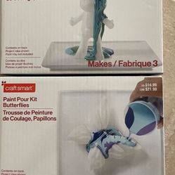 2 Sets Of Pour Paint Kits