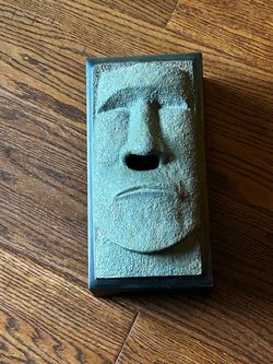 Tiki Moai Kleenex box cover