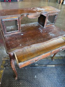 1900ās Antique French Provincial Writing Desk