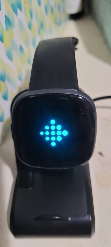 Fitbit Versa 4 Health and Fitness Smart Watch, Black/Graphite