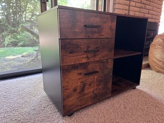 Storage cabinet