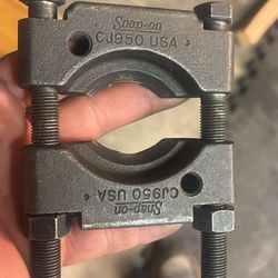 Snap On.  Bearing Puller 