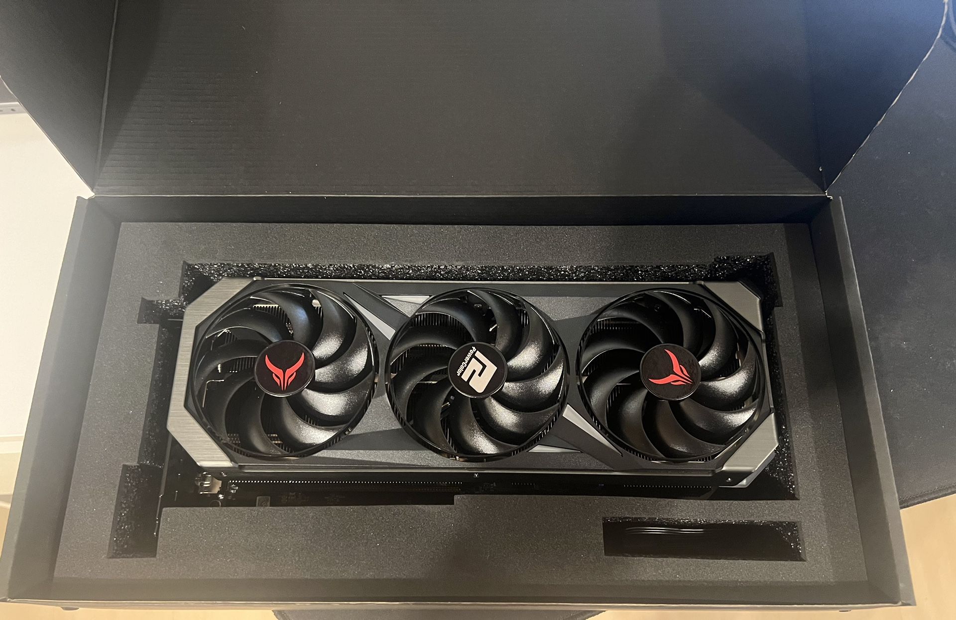AMD Radeon RX 7900 XTX