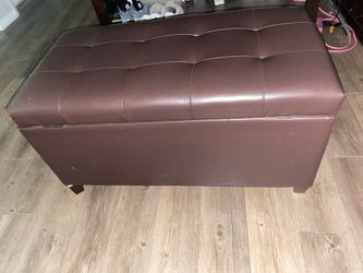 Storage ottoman