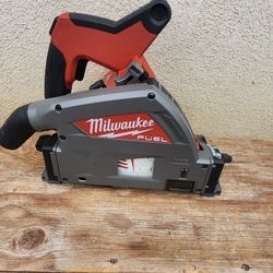 Milwaukee Skillsaw 6 1/2 Blade Tool Only 