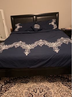 Bed set 3pc including mattress!! Moving sale!!
