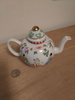 "COLLECTOR'S TREASURY OF FINE PORCELAIN  TEAPOT