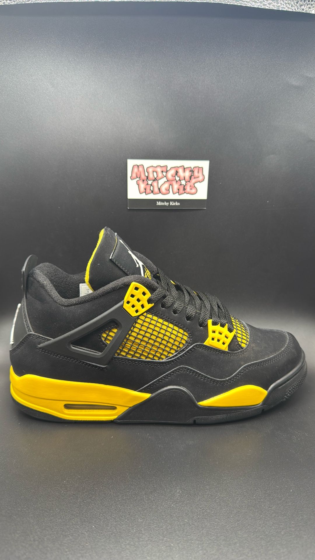 Jordan 4 Retro Thunder (2023) Sz. 9