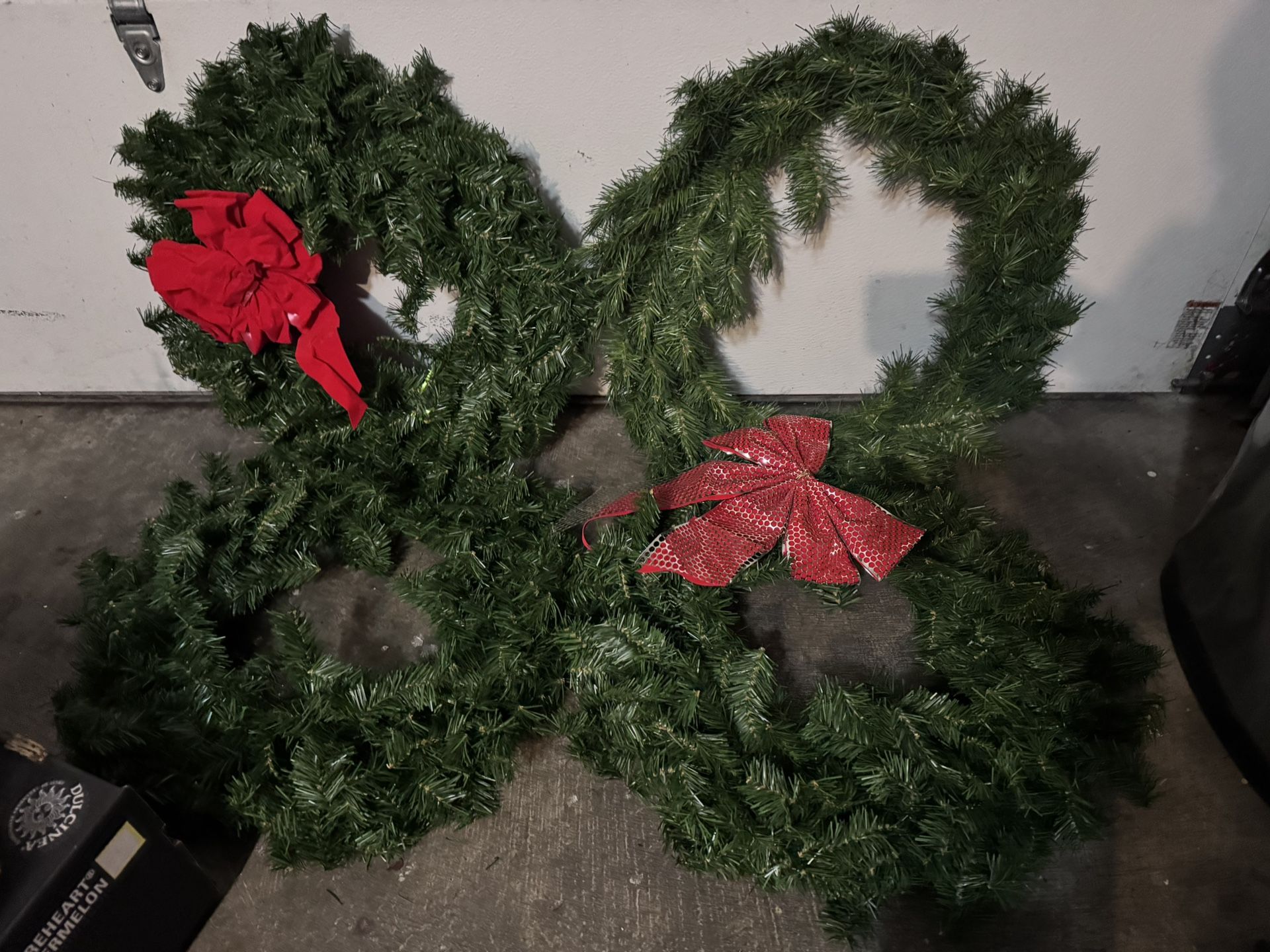 💥FREE💥 4 Wreaths…Take All!