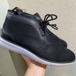 UGG Men's Treadlite Lace Up Union Chukka Boots Size 11