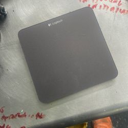 Logitech Rechargeable Touchpad T650