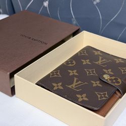 Authentic LV Agenda