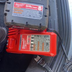 Milwaukee  M-18 Charger Combo