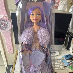 Bratz x Kylie Jenner 24-Inch Large-Scale Fashion Doll with Gown, 2 Feet Tall New