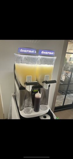 Bunn Ultra Frozen Machine. Like New.