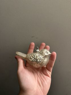 GLASS BIRD CHRISTMAS ORNAMENT