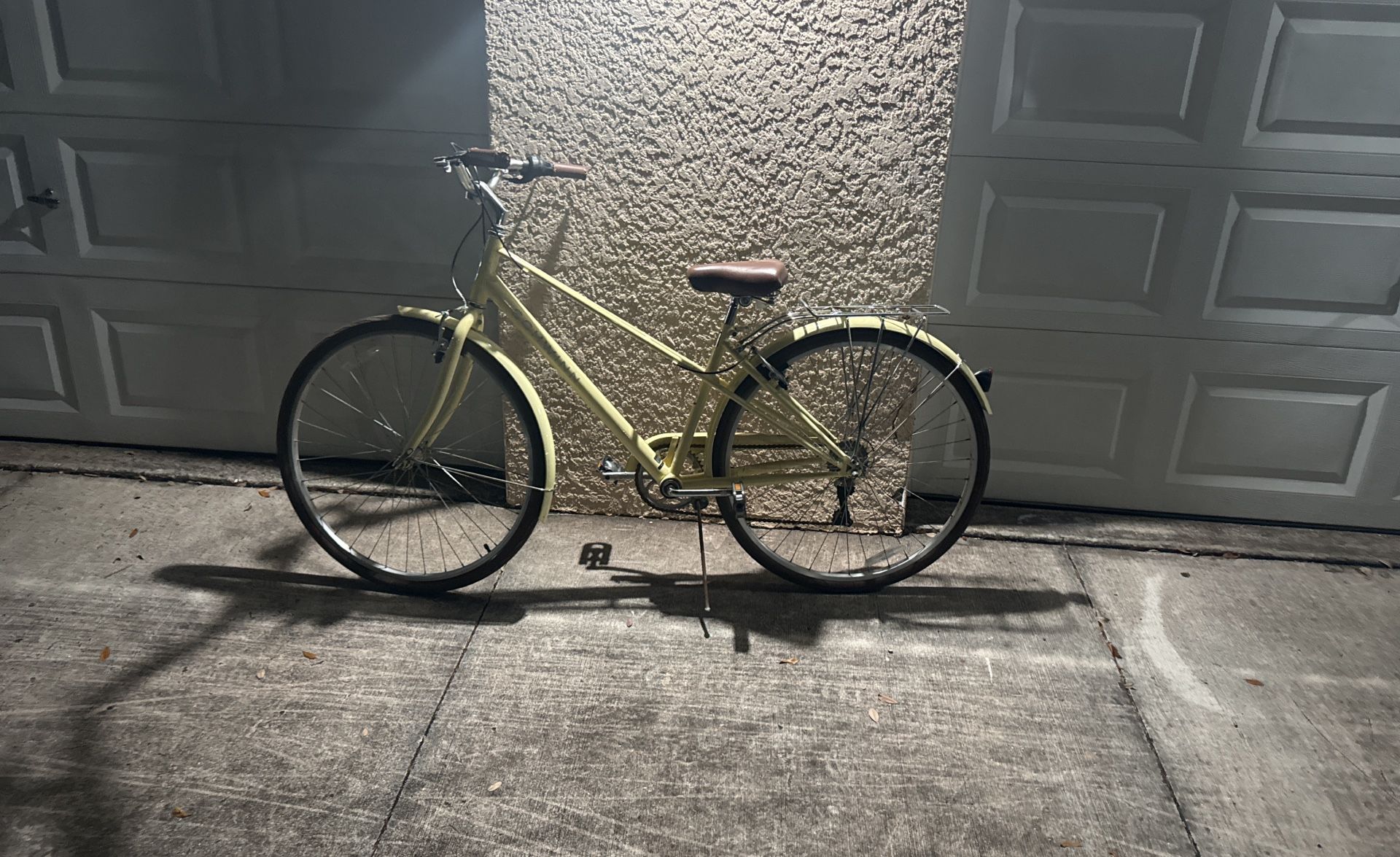 Schwinn Breeze Vintage  Yellow Cruiser Steel Frame Bike