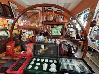 Rosewood Antique display stand
