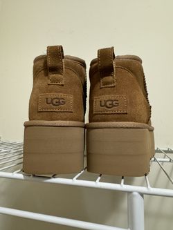 ugg ultra mini platform uggs chestnut size 10 NEW never worn
