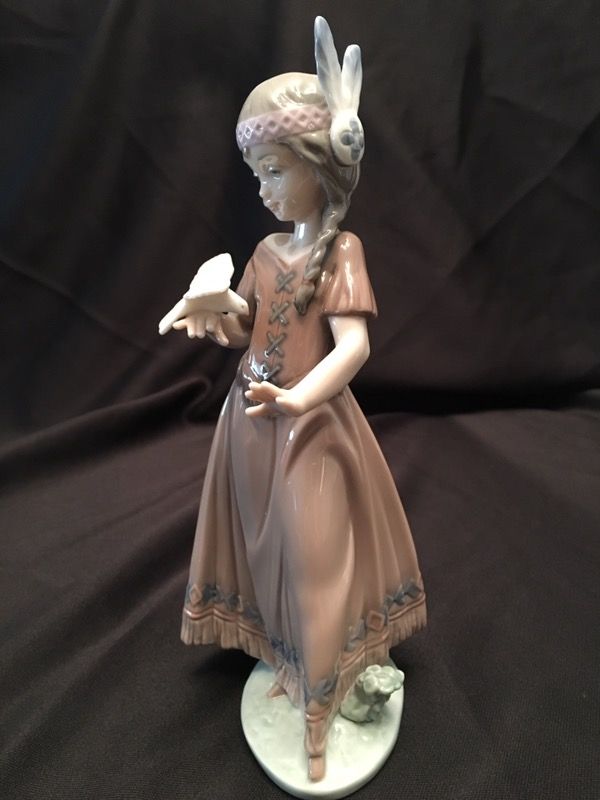 Retired "American Love" LLADRO Figurine #6153