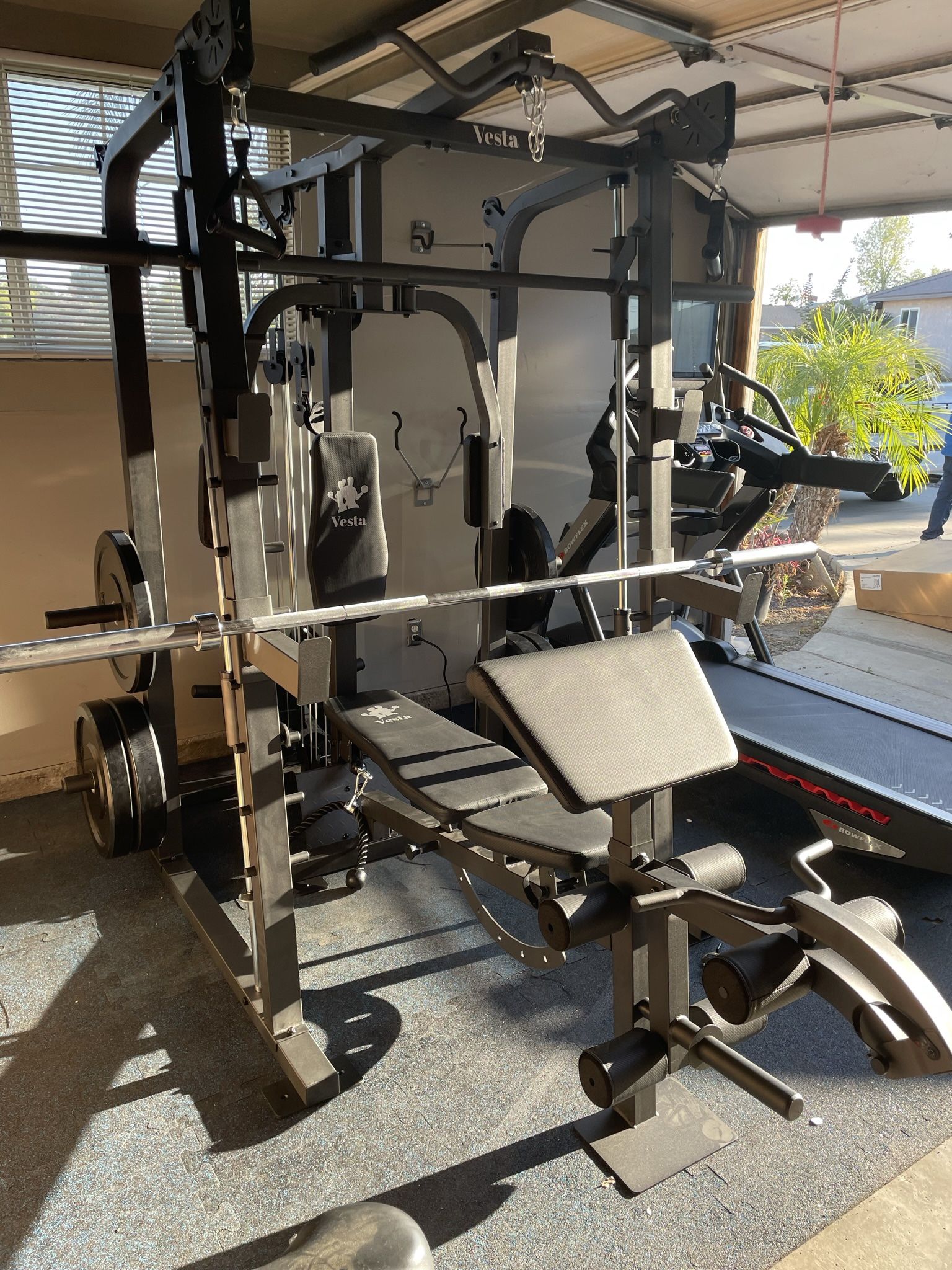Vesta Fitness Smith Machine 2001 w/Bench Attachment 230lb Bumpers
