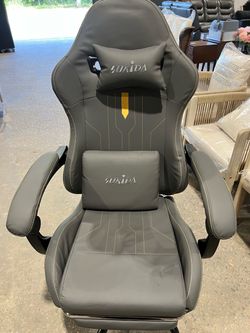Gaming Chair Fabric Computer Chair with Footrest Height Adjustable Game Chair $99 🔥🔥🔥Second Location : Sweet Home Prime Furniture 🌸1627 Columbia
