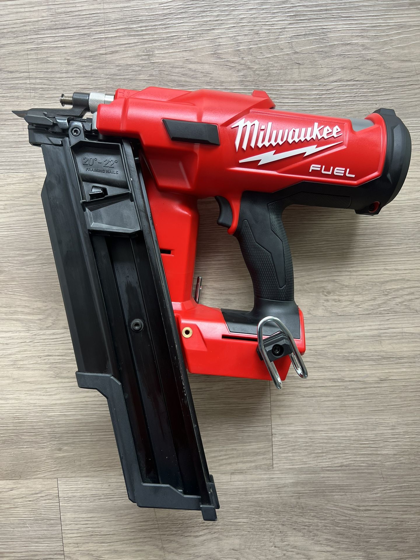 Milwaukee M18 FUEL 3-1/2 in. 18-Volt 21-Degree Lithium-Ion Brushless Cordless Framing Nailer (Tool-Only